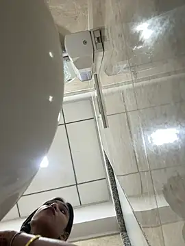 Snapshot of HeerStd chatting on January 14, 2026, 4:12 pm HeerStd online show from January 14, 2026, 4:12 pm