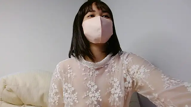 Snapshot of Zinzin_chan chatting on September 15, 2025, 4:34 am Zinzin chan online show from September 15, 2025, 4:34 am