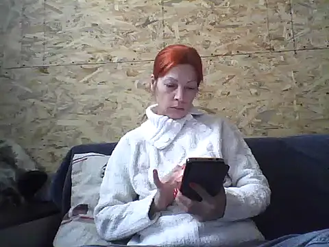 Snapshot of Milana38 chatting on September 29, 2025, 11:15 am Milana38 online show from September 29, 2025, 11:15 am