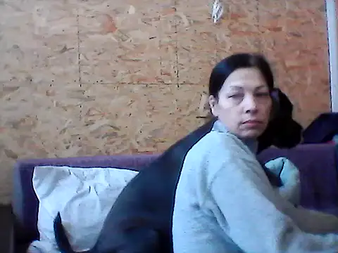 Snapshot of Milana38 chatting on November 15, 2025, 9:28 am Milana38 online show from November 15, 2025, 9:28 am