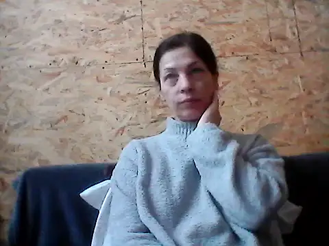 Snapshot of Milana38 chatting on November 17, 2025, 10:32 am Milana38 online show from November 17, 2025, 10:32 am