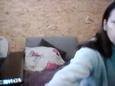 Snapshot of Milana38 chatting on December 4, 2025, 9:29 am Milana38 online show from December 4, 2025, 9:29 am