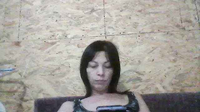 Snapshot of Milana38 chatting on December 17, 2025, 1:50 pm Milana38 online show from December 17, 2025, 1:50 pm