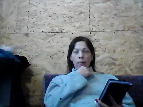 Snapshot of Milana38 chatting on January 14, 2026, 10:32 am Milana38 online show from January 14, 2026, 10:32 am
