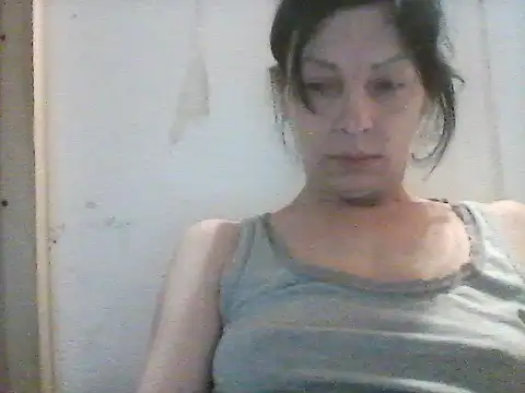 Snapshot of Milana38 chatting on April 18, 2026, 6:45 pm Milana38 online show from April 18, 2026, 6:45 pm
