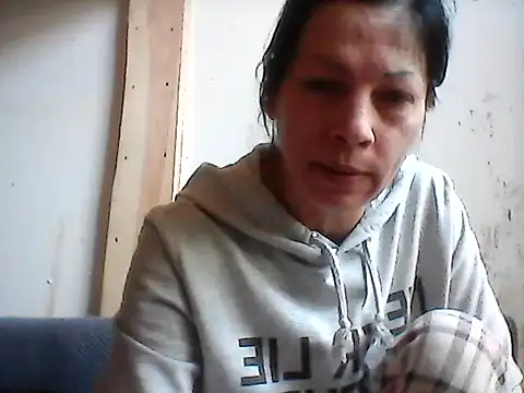 Snapshot of Milana38 chatting on May 2, 2026, 8:19 am Milana38 online show from May 2, 2026, 8:19 am