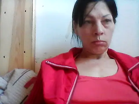 Snapshot of Milana38 chatting on May 4, 2026, 8:21 am Milana38 online show from May 4, 2026, 8:21 am