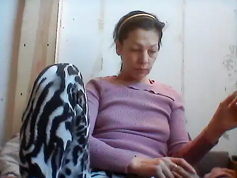 Snapshot of Milana38 chatting on May 5, 2026, 8:44 am Milana38 online show from May 5, 2026, 8:44 am