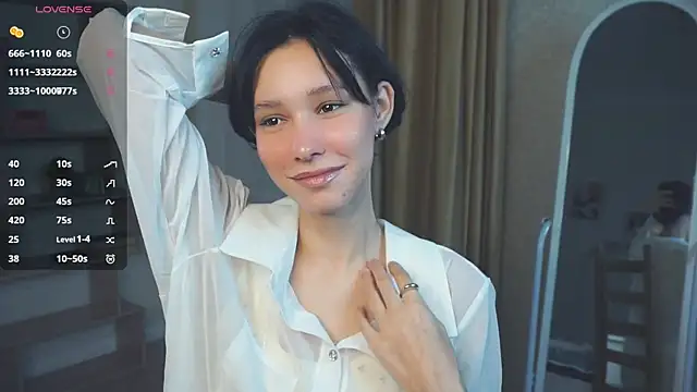 IrenePlamer online show from September 22, 2025, 7:38 pm