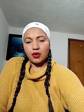 agatha sluttylatina online show from April 10, 2026, 11:26 am