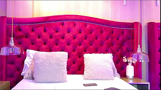 kendalFox  online show from April 30, 2026, 8:15 pm