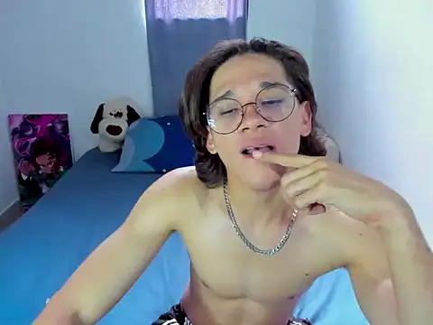 Tom Blues online show from March 16, 2026, 8:13 pm