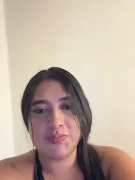 Snapshot of Emiily_Moore1 chatting on November 28, 2025, 1:08 am Emiily Moore1 online show from November 28, 2025, 1:08 am