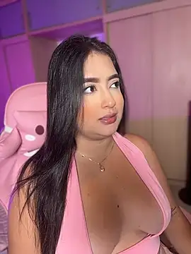 Emiily Moore1 online show from June 10, 2026, 12:55 am