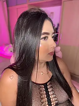 Emiily Moore1 online show from June 13, 2026, 12:41 am