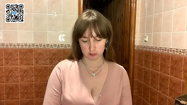 MaroonMoon  online show from September 27, 2025, 7:30 pm