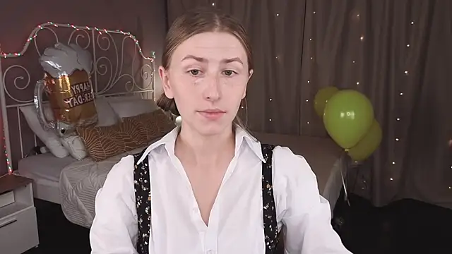 VesperaCeleste online show from September 25, 2025, 2:04 am