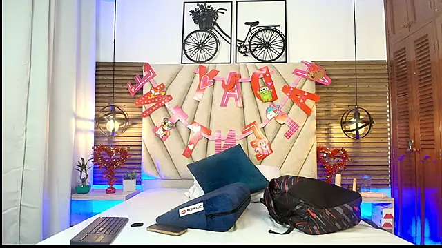 Snapshot of elizawiliamst chatting on September 15, 2025, 12:05 pm elizawiliamst online show from September 15, 2025, 12:05 pm