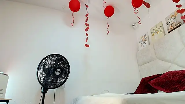 elizawiliamst online show from February 28, 2026, 11:55 am