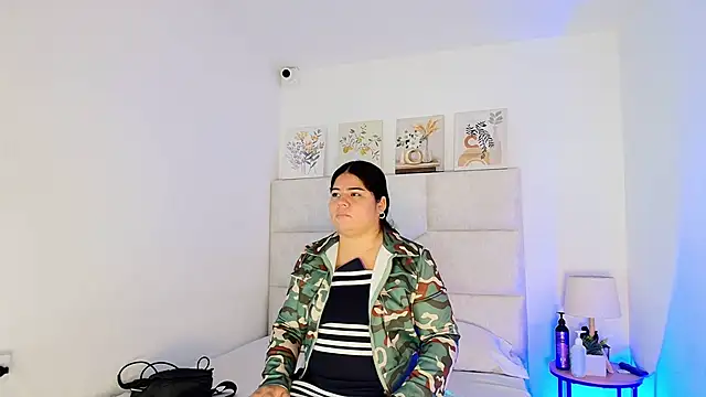 elizawiliamst online show from May 29, 2026, 12:14 pm
