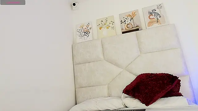 elizawiliamst online show from May 30, 2026, 12:35 pm