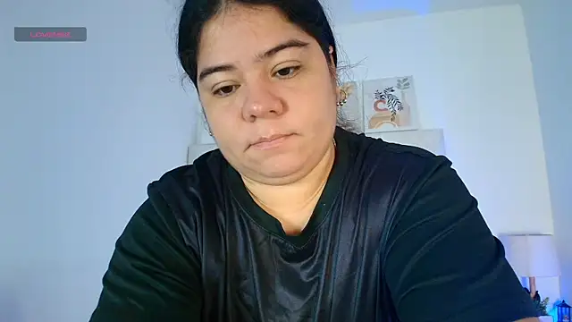 elizawiliamst online show from July 5, 2026, 1:29 pm