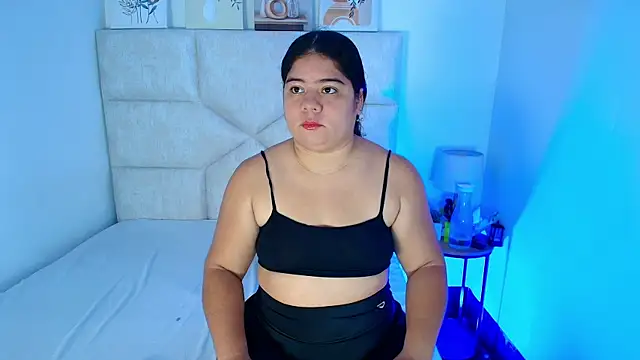 elizawiliamst online show from July 21, 2026, 11:23 am