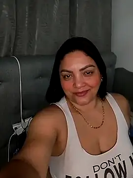 tiffany Johnson1 online show from February 17, 2026, 2:08 am