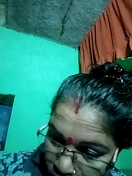 Manavi x online show from September 25, 2025, 9:18 pm