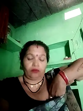 Snapshot of Manavi_x chatting on October 19, 2025, 10:27 am Manavi x online show from October 19, 2025, 10:27 am