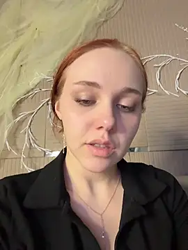 PollyVinice online show from April 29, 2026, 5:17 pm