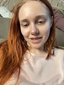 Snapshot of PollyVinice chatting on June 22, 2026, 3:20 pm PollyVinice online show from June 22, 2026, 3:20 pm
