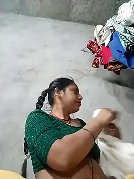 Snapshot of Sandhya_x chatting on October 19, 2025, 8:42 pm Sandhya x online show from October 19, 2025, 8:42 pm