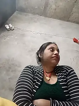 Snapshot of Sandhya_x chatting on November 3, 2025, 4:52 pm Sandhya x online show from November 3, 2025, 4:52 pm