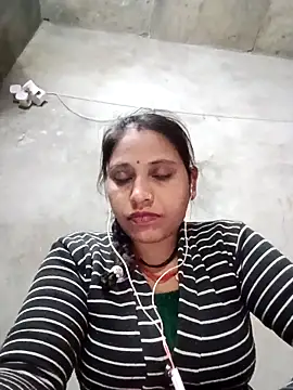 Snapshot of Sandhya_x chatting on November 7, 2025, 6:52 pm Sandhya x online show from November 7, 2025, 6:52 pm