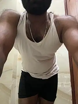 DJLOVE280825 online show from April 7, 2026, 10:20 pm