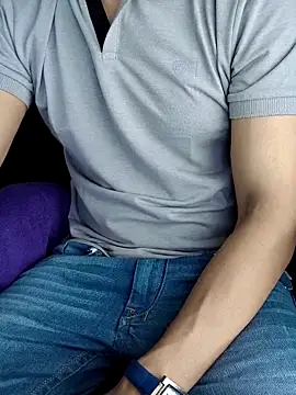 Snapshot of chocolate_alone chatting on October 30, 2025, 6:04 am chocolate alone online show from October 30, 2025, 6:04 am