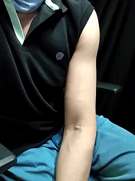 Snapshot of chocolate_alone chatting on November 6, 2025, 9:54 am chocolate alone online show from November 6, 2025, 9:54 am