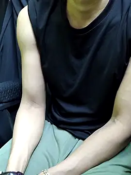 Snapshot of chocolate_alone chatting on November 15, 2025, 7:16 am chocolate alone online show from November 15, 2025, 7:16 am