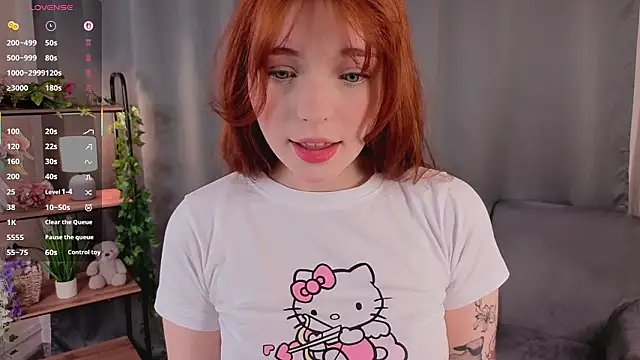 AnnieKim  online show from February 2, 2026, 4:17 pm