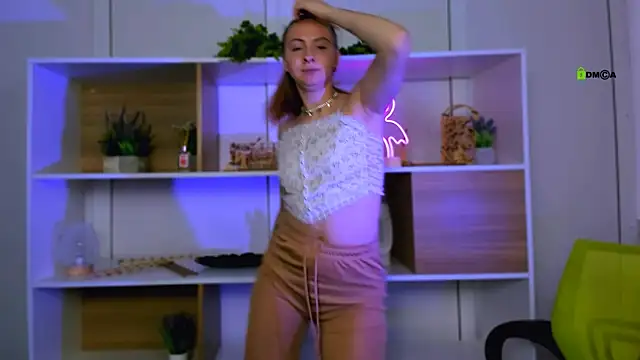 mila glow1 online show from September 8, 2025, 4:28 pm