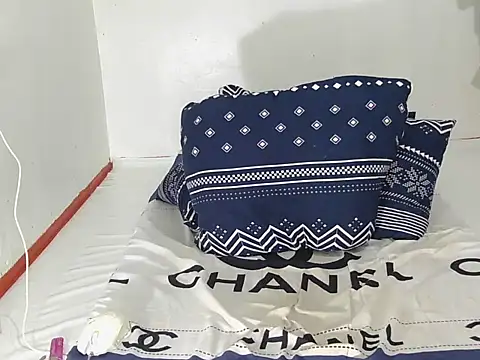 Snapshot of angelcum000 chatting on November 30, 2025, 11:58 am angelcum000 online show from November 30, 2025, 11:58 am