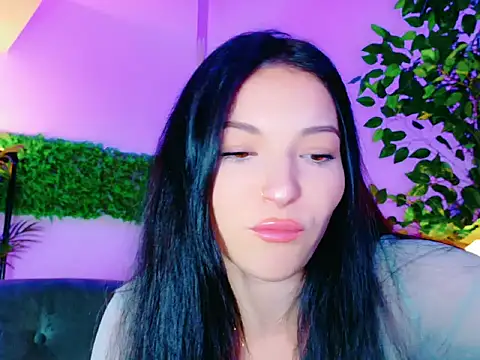 Snapshot of CutenessGirl chatting on November 7, 2025, 8:03 am CutenessGirl online show from November 7, 2025, 8:03 am