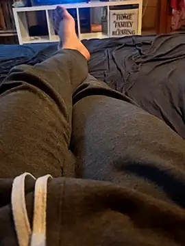 Snapshot of Horny_mummy chatting on November 29, 2025, 1:58 pm Horny mummy online show from November 29, 2025, 1:58 pm