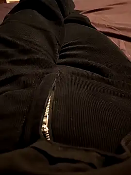 Snapshot of Horny_mummy chatting on December 17, 2025, 3:51 pm Horny mummy online show from December 17, 2025, 3:51 pm