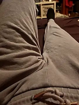 Snapshot of Horny_mummy chatting on December 18, 2025, 6:36 pm Horny mummy online show from December 18, 2025, 6:36 pm