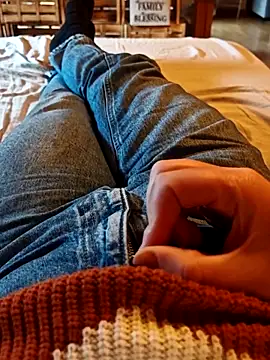 Snapshot of Horny_mummy chatting on February 19, 2026, 1:40 pm Horny mummy online show from February 19, 2026, 1:40 pm