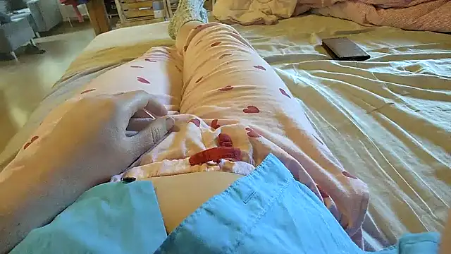 Snapshot of Horny_mummy chatting on March 8, 2026, 7:45 am Horny mummy online show from March 8, 2026, 7:45 am