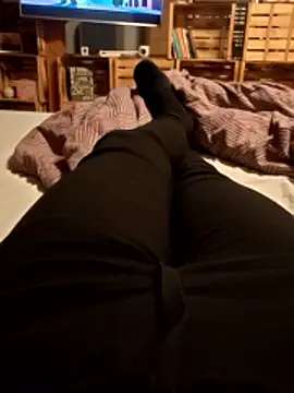 Snapshot of Horny_mummy chatting on March 23, 2026, 8:35 pm Horny mummy online show from March 23, 2026, 8:35 pm