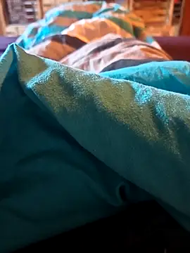 Snapshot of Horny_mummy chatting on April 6, 2026, 6:25 am Horny mummy online show from April 6, 2026, 6:25 am